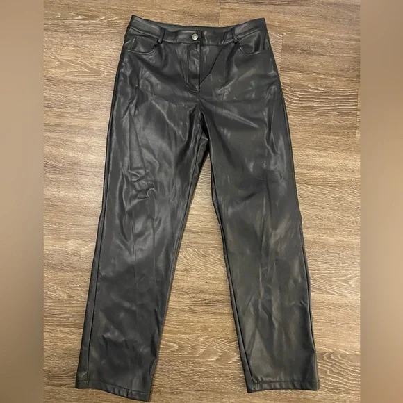 ILLA ILLA Black faux leather pants - Picture 3 of 3